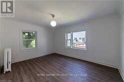 68 ARKLEDUN AVENUE | Hamilton Ontario | Slide Image Twelve