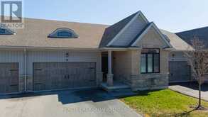 18 BORDEN TRAIL | Welland Ontario | Slide Image One