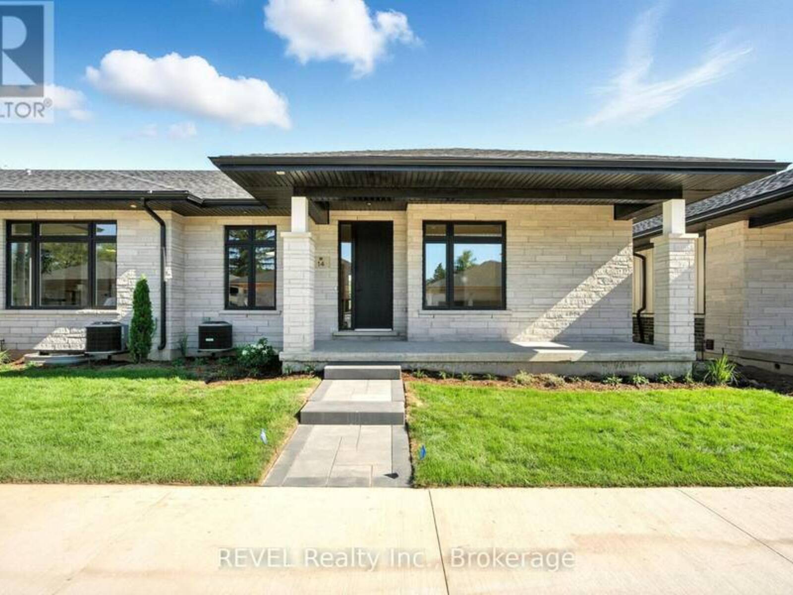 11 ACCURSI CRESCENT, Fonthill, Ontario L0S 1E2