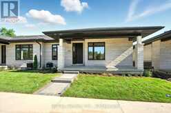 11 ACCURSI CRESCENT | Fonthill Ontario | Slide Image Two