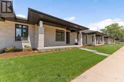 8 ACCURSI CRESCENT | Fonthill Ontario | Slide Image Two