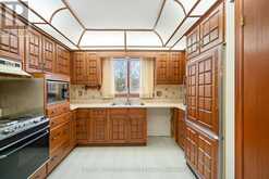 85 WESTGATE PARK DRIVE | St. Catharines Ontario | Slide Image Nine
