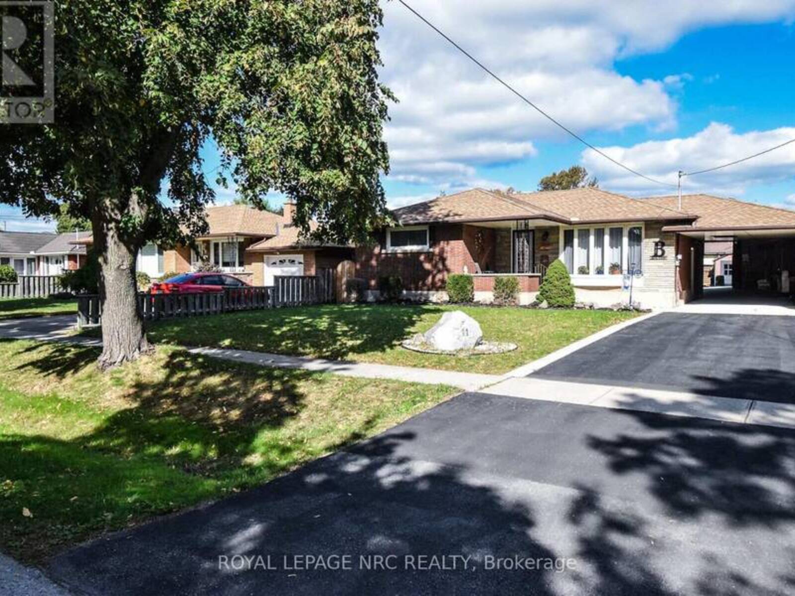 11 GROSVENOR STREET, St. Catharines, Ontario L2M 3E9