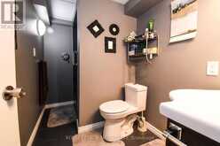 11 GROSVENOR STREET | St. Catharines Ontario | Slide Image Thirty-two