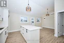 406 HENNEPIN AVENUE | Welland Ontario | Slide Image Eight