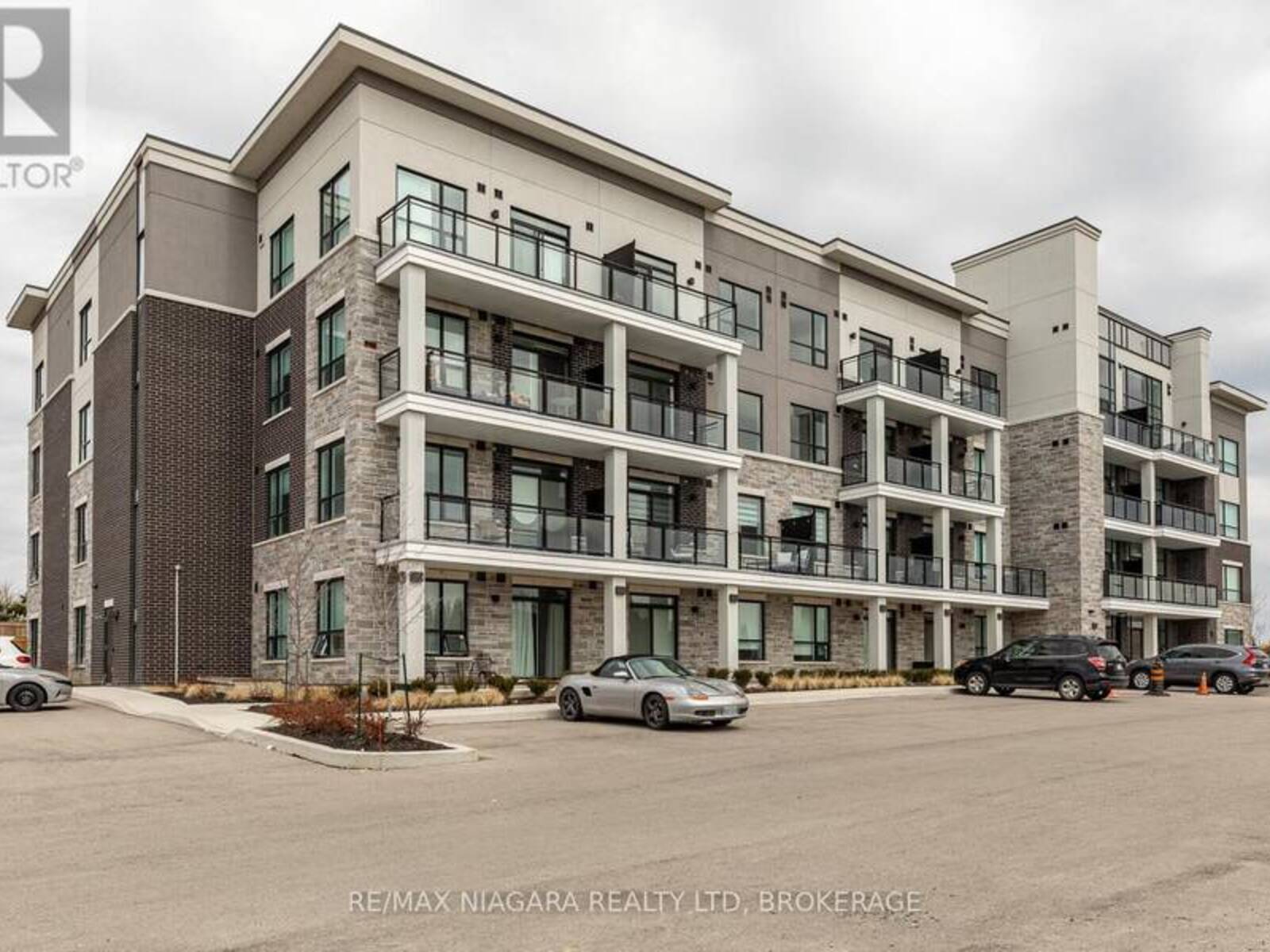 208 - 120 SPRINGVALLEY CRESCENT, Hamilton, Ontario L9C 0G2