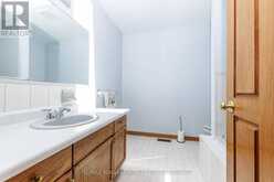 7821 WINDFIELD STREET | Niagara Falls Ontario | Slide Image Seventeen