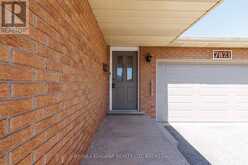7821 WINDFIELD STREET | Niagara Falls Ontario | Slide Image Three