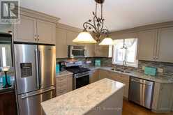 7296 ALEX AVENUE | Niagara Falls Ontario | Slide Image Nine