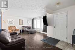 105 GLENWOOD PARKWAY | Welland Ontario | Slide Image Nine