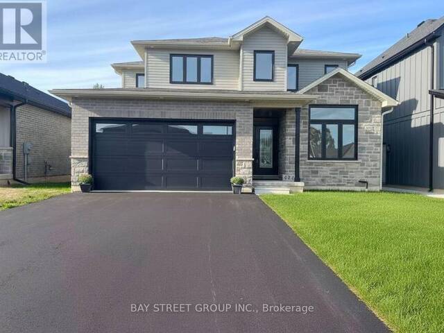 4229 MANSON LANE Beamsville Ontario, L0R 1G0 - 4 Bedrooms Home For Sale