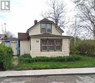 53 CAMBRIDGE ROAD E | Fort Erie Ontario | Slide Image Three
