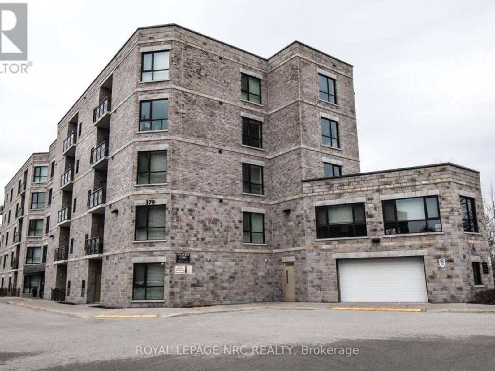 305 - 379 SCOTT STREET, St. Catharines, Ontario L2M 3W2