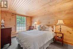 14-M72 GRANDVIEW ISLAND | Gravenhurst Ontario | Slide Image Fifteen