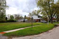 74 SUMMIT AVENUE | Welland Ontario | Slide Image Three