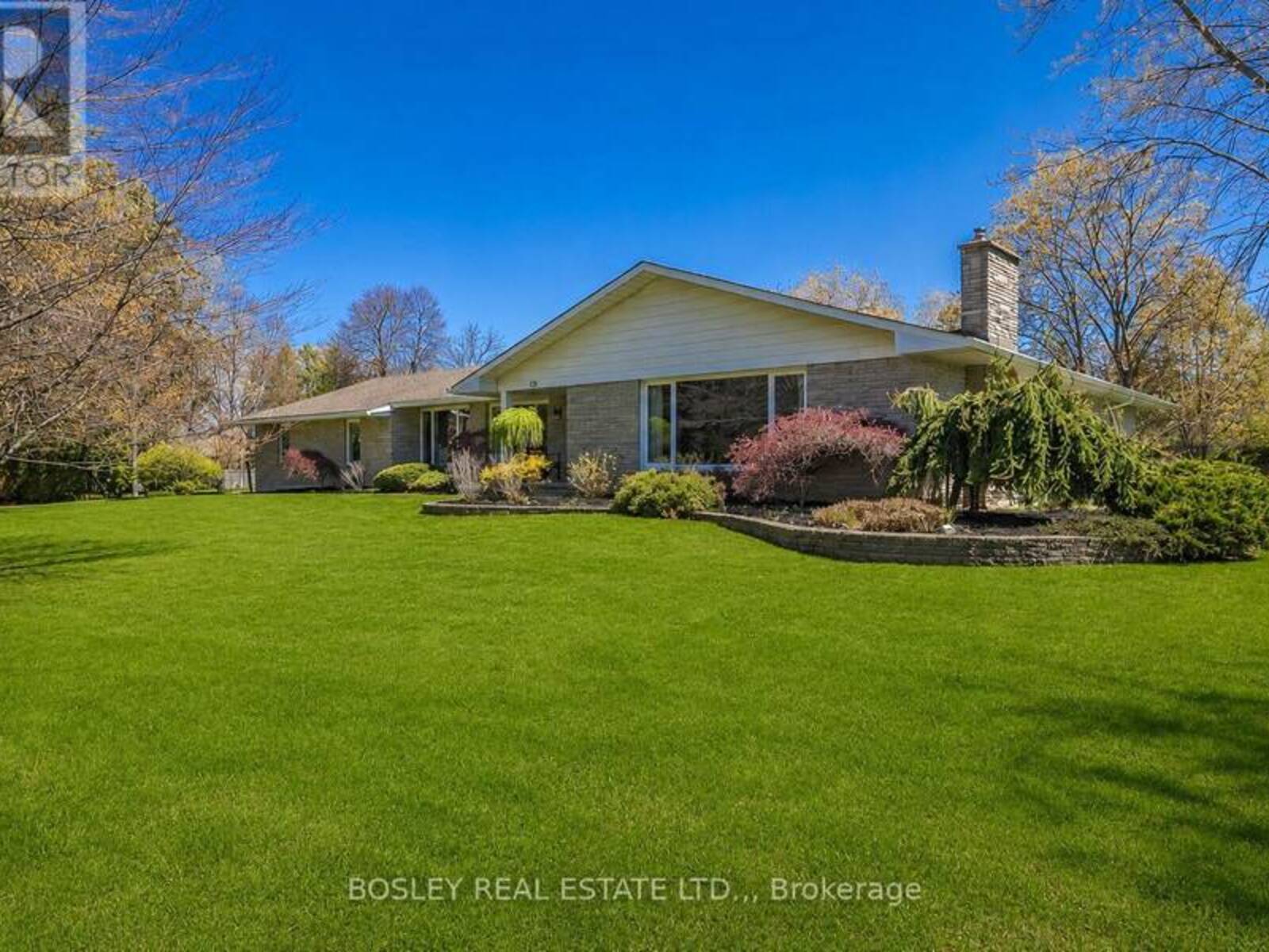 720 LAKE STREET, St. Catharines, Ontario L2N 4J5