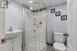 4576 FOURTH AVENUE | Niagara Falls Ontario | Slide Image Thirty-five