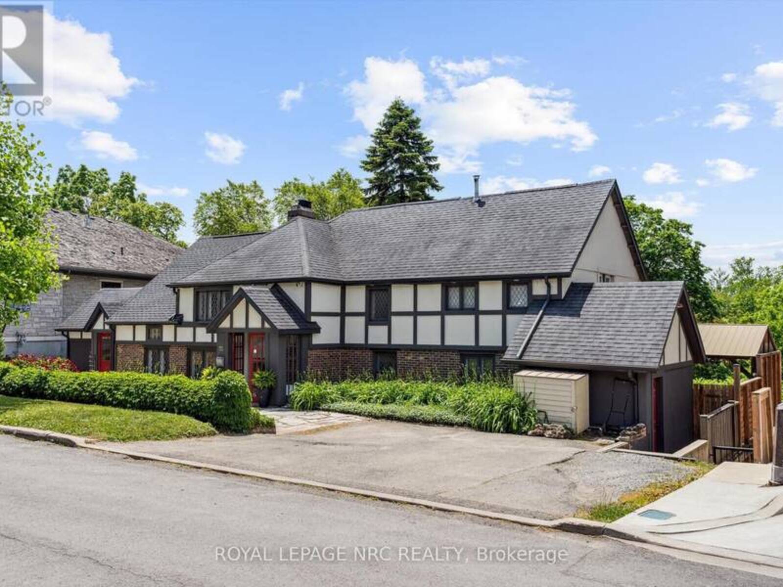 75 YATES STREET, St. Catharines, Ontario L2R 5R7