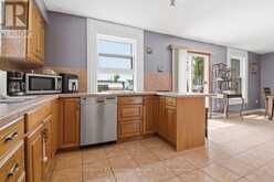 6864 SUNRISE COURT | Niagara Falls Ontario | Slide Image Eleven