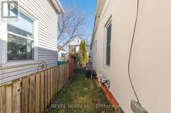 4621 JEPSON STREET | Niagara Falls Ontario | Slide Image Twenty-four