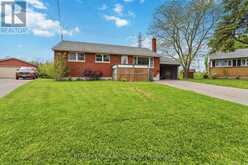 7101 ROGER CRESCENT | Niagara Falls Ontario | Slide Image Three