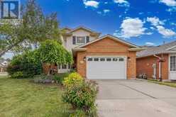 7543 MERRITT AVENUE | Niagara Falls Ontario | Slide Image Two