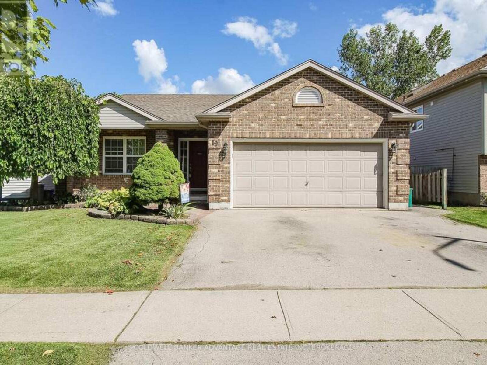 19 WINDLE VILLAGE CRESCENT, Thorold, Ontario L2V 4Z6