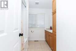 47 HONEY LOCUST CIRCLE | Thorold Ontario | Slide Image Thirty-six
