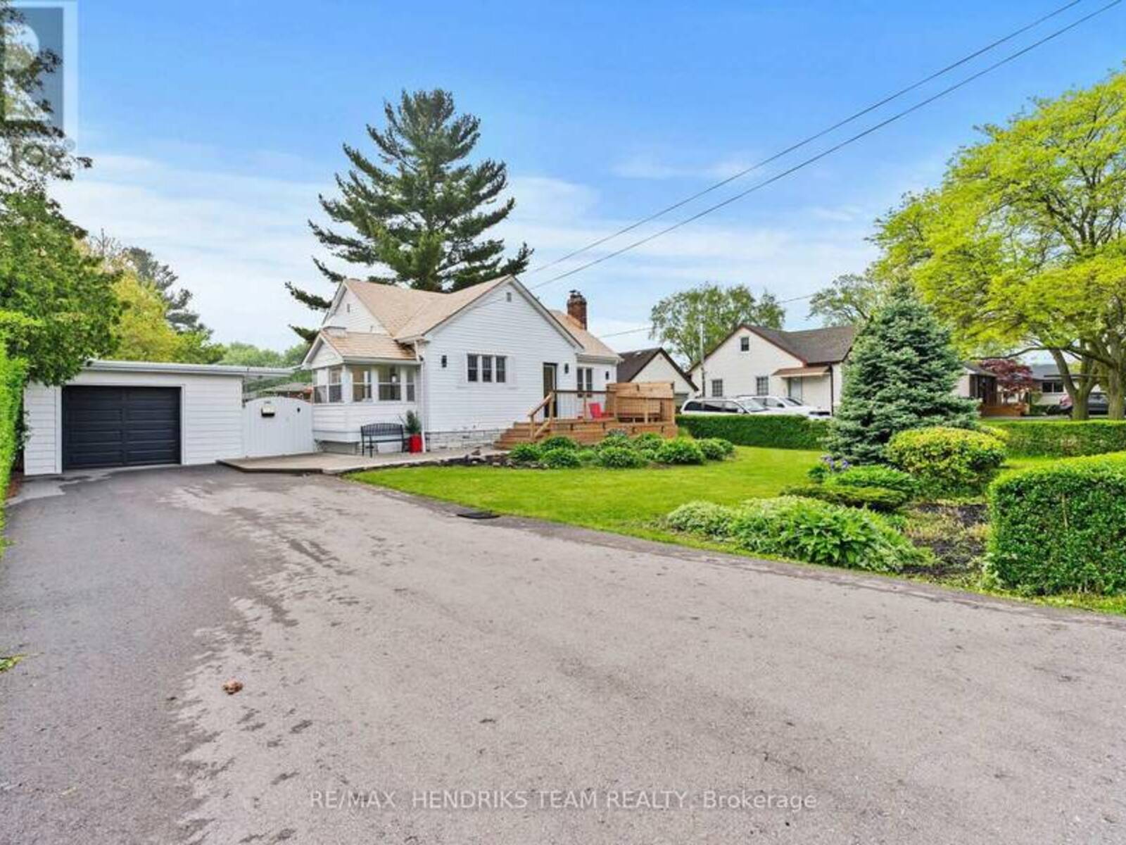 540 NIAGARA STREET, St. Catharines, Ontario L3M 3P6