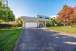 7 MAYHOLME COURT | St. Catharines Ontario | Slide Image Two