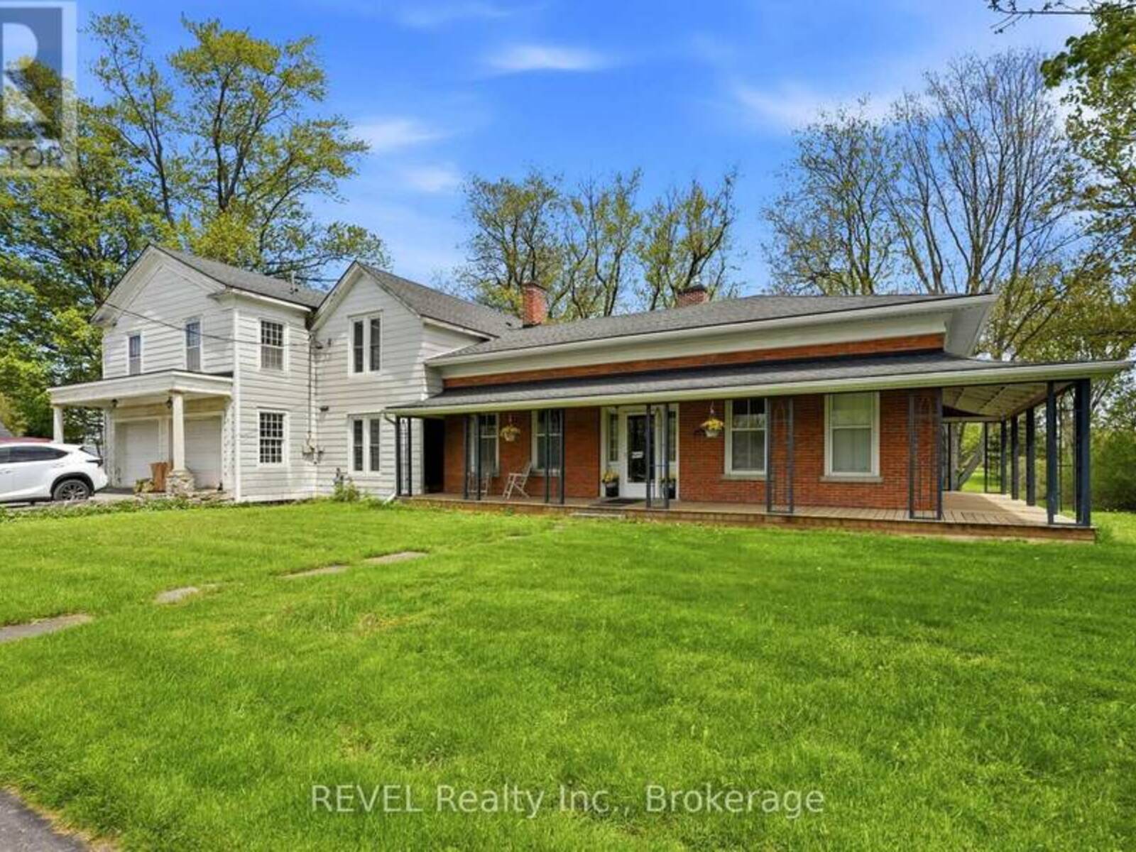 2376 CENTRE STREET, Thorold, Ontario L0S 1A0