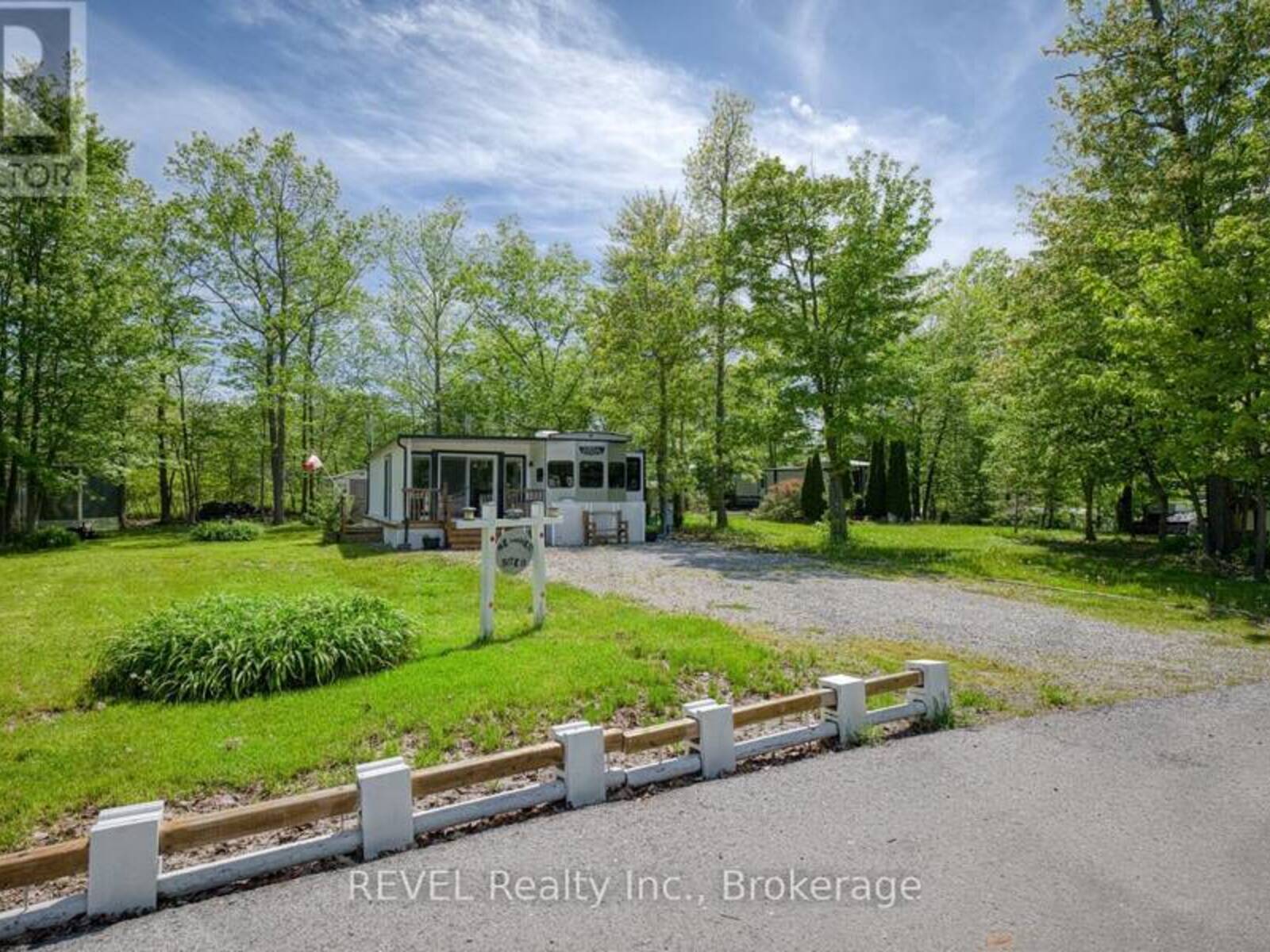 11 - 2325 VICTORIA AVENUE, Pelham, Ontario L0S 1C0