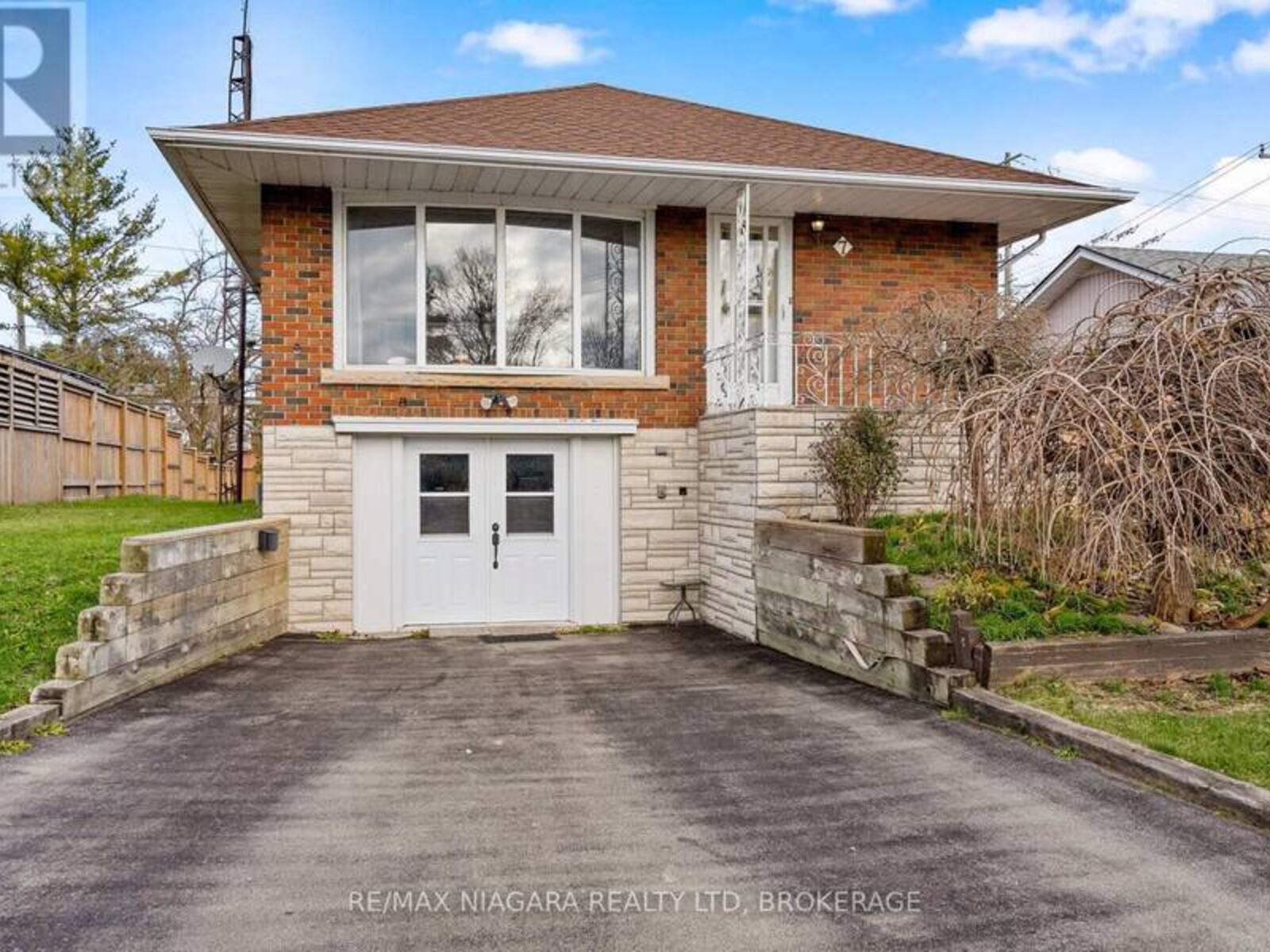 7 SOUTH CRESCENT, Port Colborne, Ontario L3K 2X8
