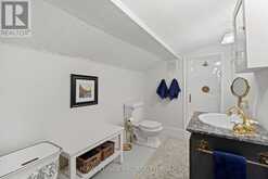 307 MISSISSAGUA STREET | Niagara-on-the-Lake Ontario | Slide Image Nine