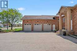 1504 UPPER SHERMAN AVENUE | Hamilton Ontario | Slide Image Two