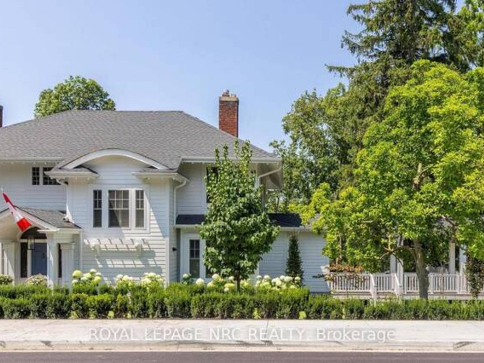 50 HILLCREST AVENUE, St. Catharines, Ontario L2R 4Y1