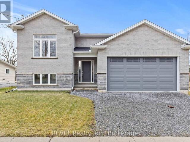 735 DOMINION ROAD Fort Erie Ontario, L2A 1G9 - 4 Bedrooms Home For Sale