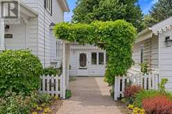 1287 THIRD ST LOUTH | St. Catharines Ontario | Slide Image Five