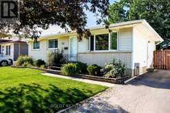 53 HUNTLEY CRESCENT | St. Catharines Ontario | Slide Image Three
