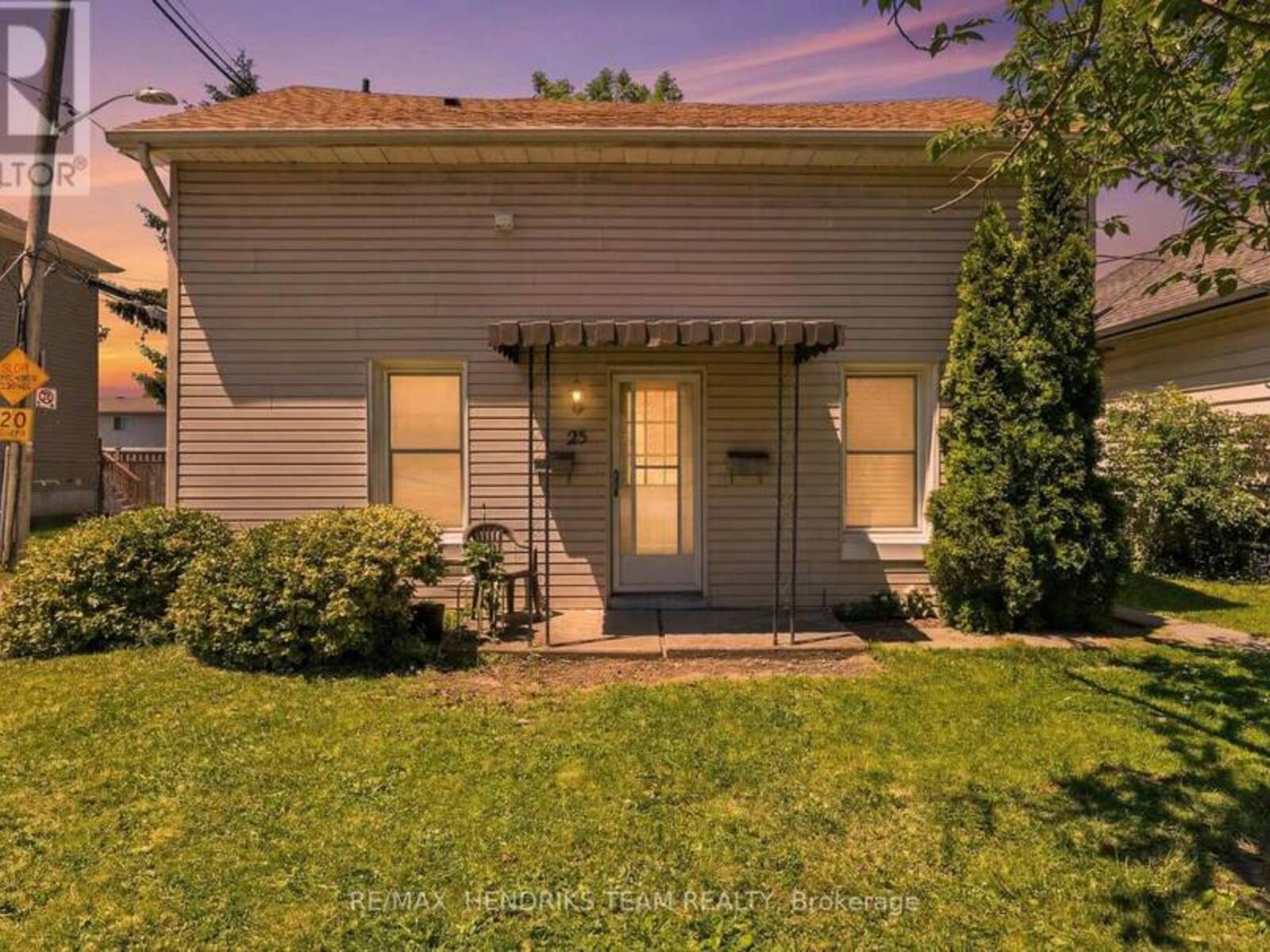 25 BESSEY STREET, St. Catharines, Ontario L2T 1L9