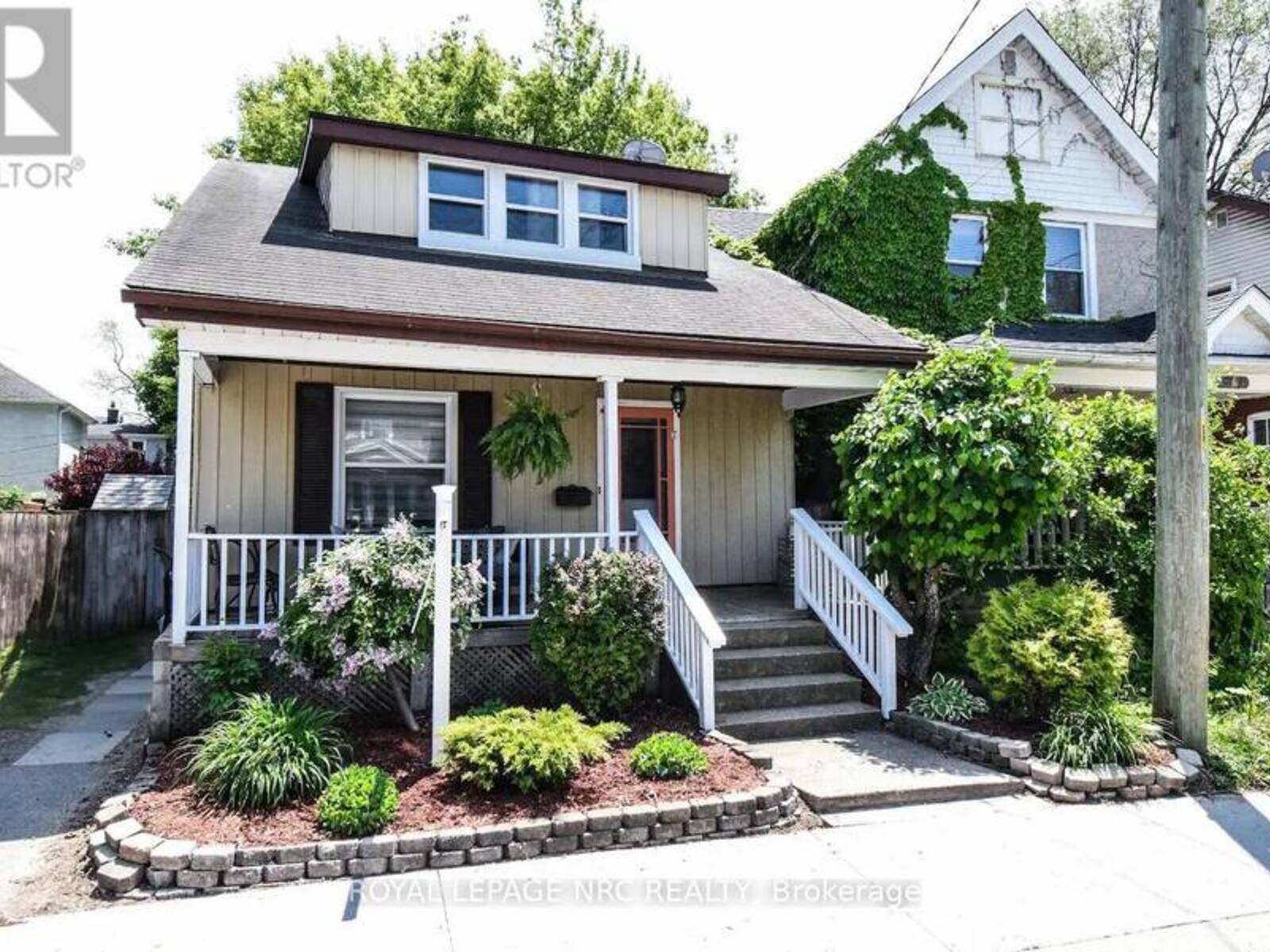 116 LOWELL AVENUE, St. Catharines, Ontario L2R 2E2