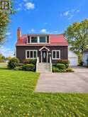 401 FIELDEN AVENUE | Port Colborne Ontario | Slide Image One