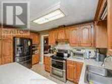 7102 BURBANK CRESCENT | Niagara Falls Ontario | Slide Image Eleven