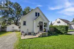 6 CEDARDALE AVENUE | St. Catharines Ontario | Slide Image Four