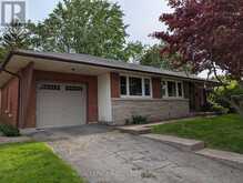 6094 STEVENS STREET | Niagara Falls Ontario | Slide Image Two