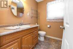 373 HENNEPIN AVENUE | Welland Ontario | Slide Image Seventeen