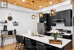 6043 MAIN STREET | Niagara Falls Ontario | Slide Image Nine
