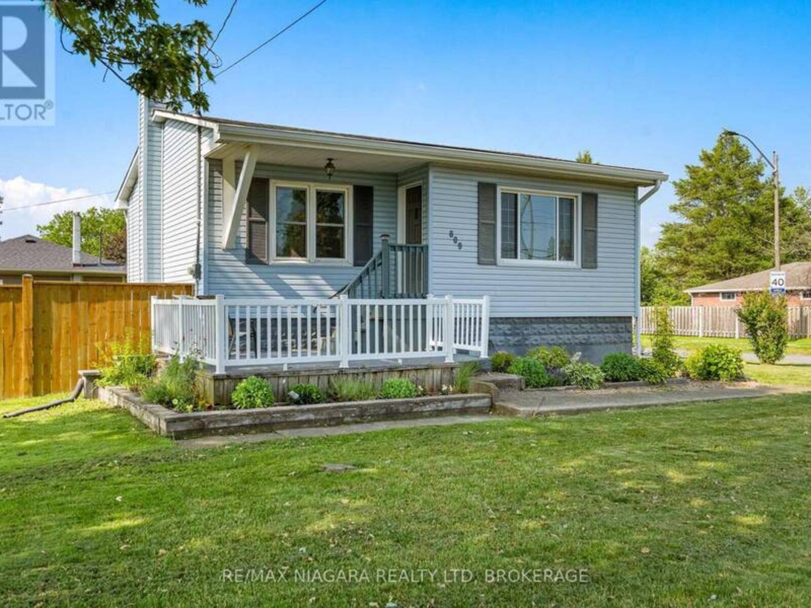 809 BROADWAY AVENUE, Welland, Ontario L3C 5M9