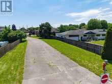 2441 COLANGELO DRIVE | Niagara Falls Ontario | Slide Image Four