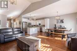 19 CRIMSON DRIVE | Niagara-on-the-Lake Ontario | Slide Image Ten